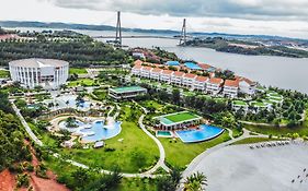 HARRIS Resort Barelang Batam